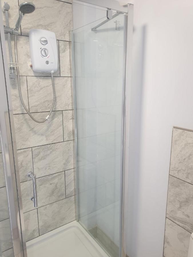 Garden Northolt Near Heathrow Airport Homestay Northolt (Greater London)